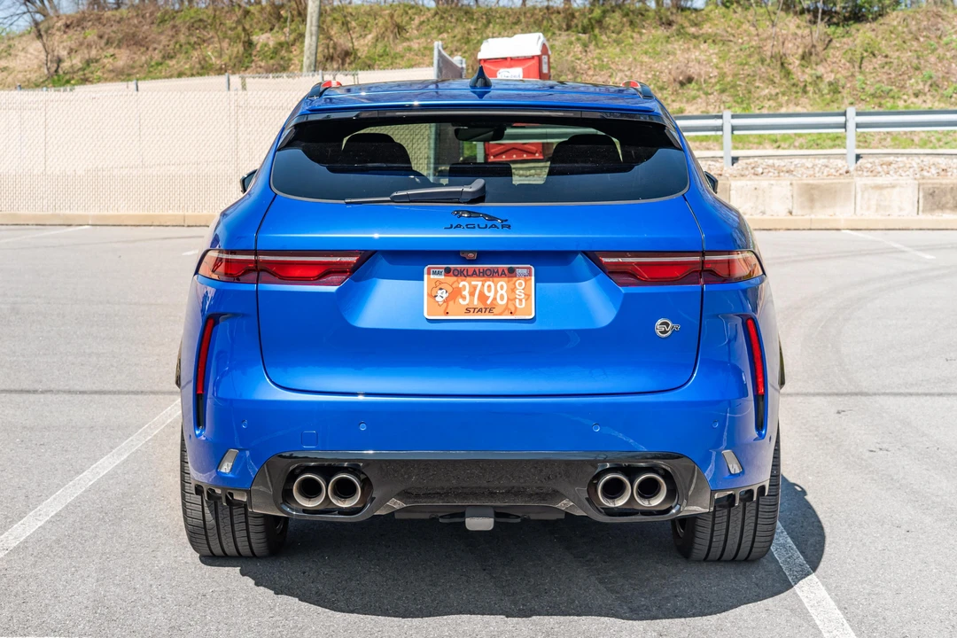 2025 Jaguar F-Pace SVR - Image 9 of 31