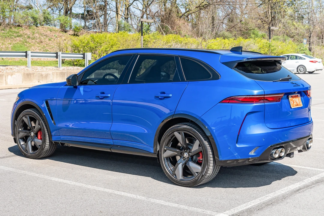 2025 Jaguar F-Pace SVR - Image 8 of 31
