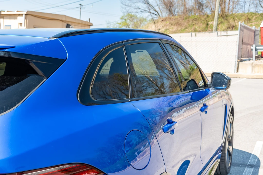2025 Jaguar F-Pace SVR - Image 18 of 31