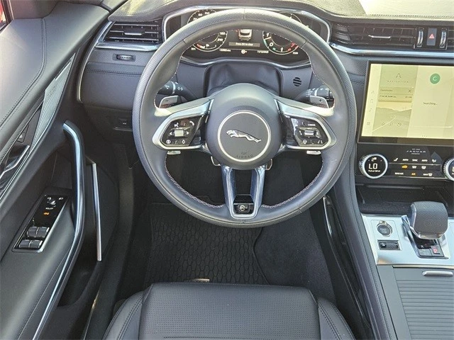2025 Jaguar F-Pace SVR - Image 11 of 21