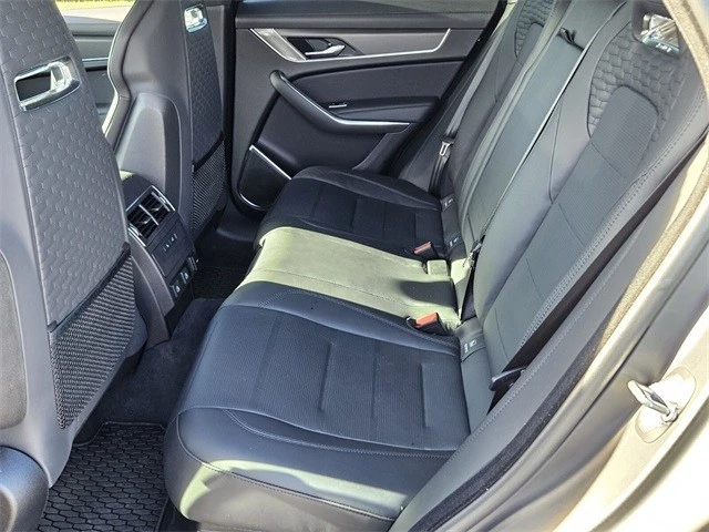 2025 Jaguar F-Pace SVR - Image 10 of 21