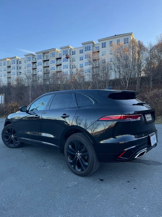 2025 Jaguar F-Pace - Image 2 of 9