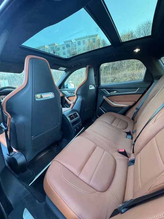 2025 Jaguar F-Pace - Image 9 of 9