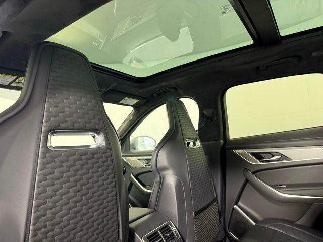 2025 Jaguar F-Pace - Image 12 of 14