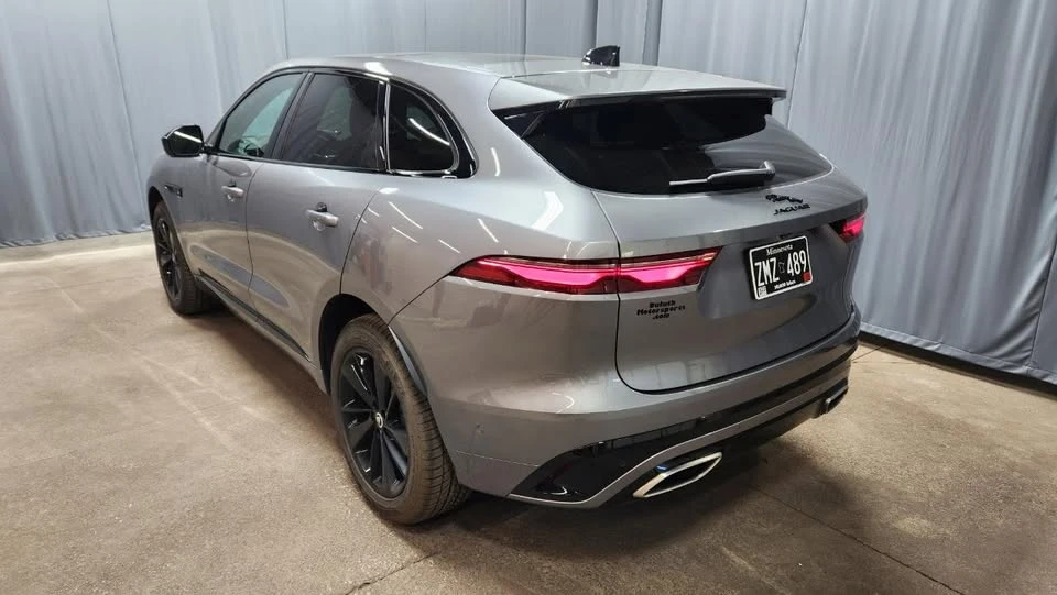 2025 Jaguar F-Pace - Image 8 of 20
