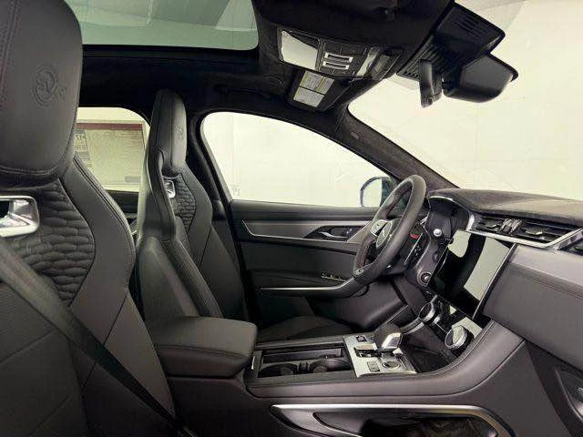 2025 Jaguar F-Pace - Image 11 of 14