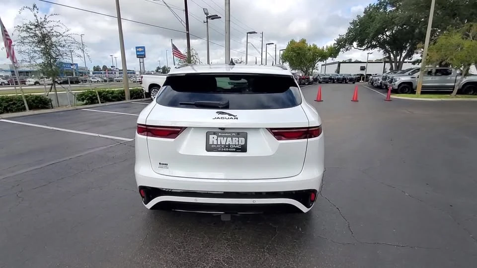 2025 Jaguar F-Pace - Image 7 of 9