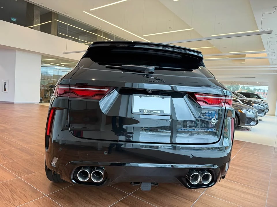 2025 Jaguar F-Pace - Image 18 of 20