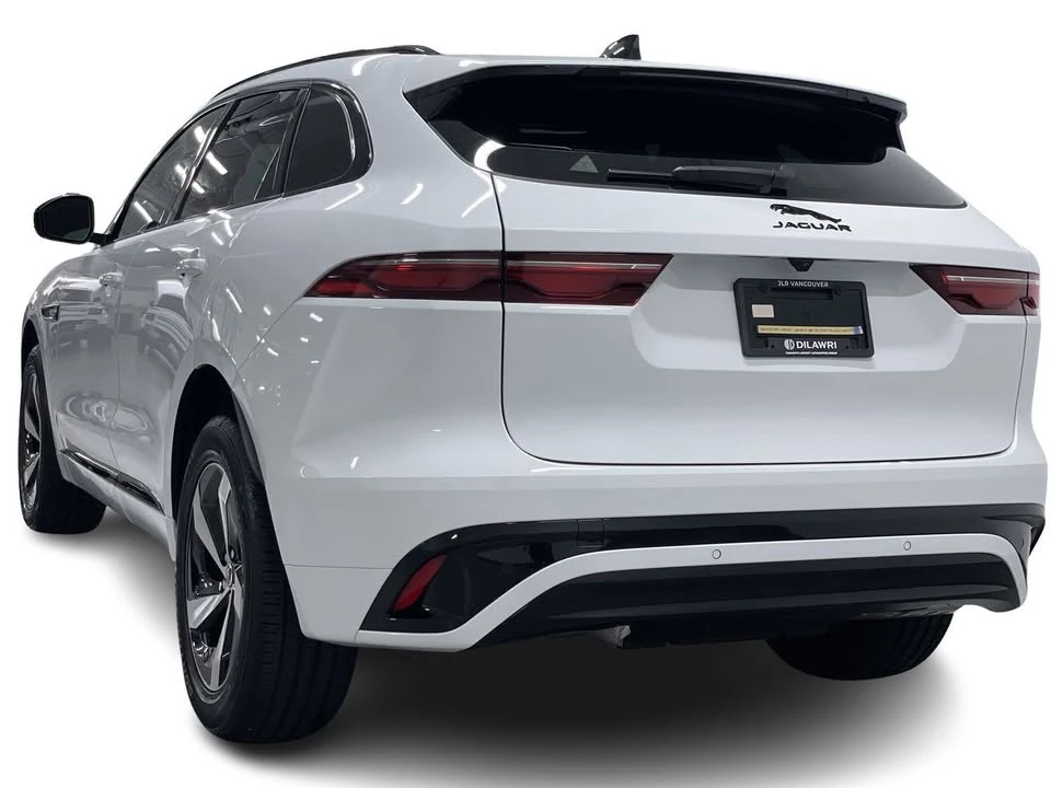 2025 Jaguar F-Pace - Image 8 of 18