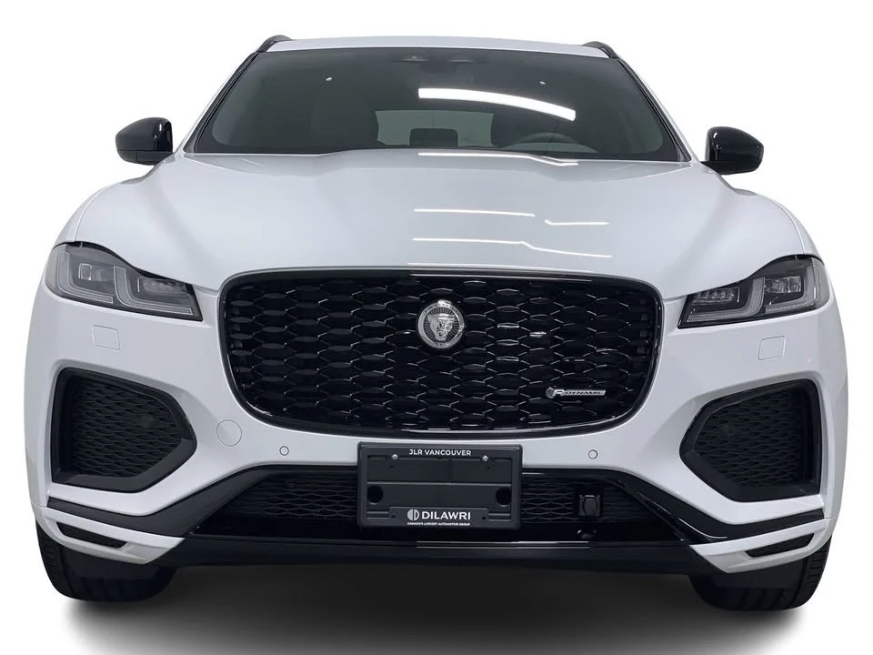 2025 Jaguar F-Pace - Image 3 of 18
