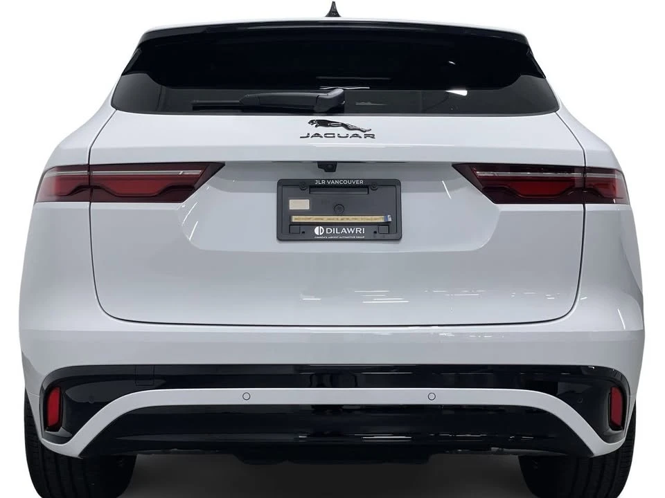 2025 Jaguar F-Pace - Image 9 of 18