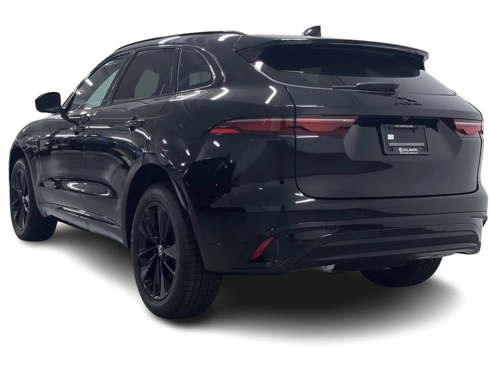 2025 Jaguar F-Pace - Image 9 of 19