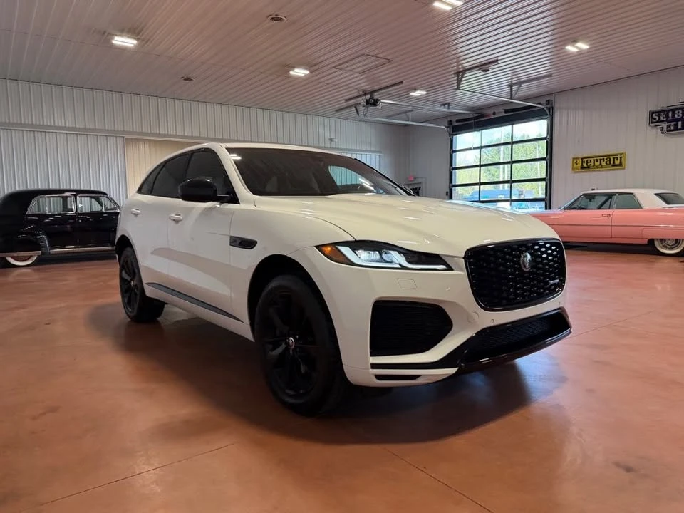 2025 Jaguar F-Pace - Image 7 of 20