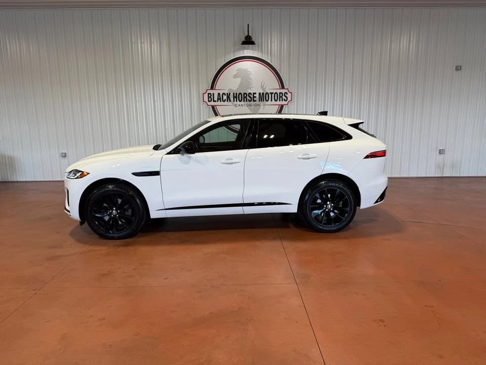 2025 Jaguar F-Pace - Image 2 of 20
