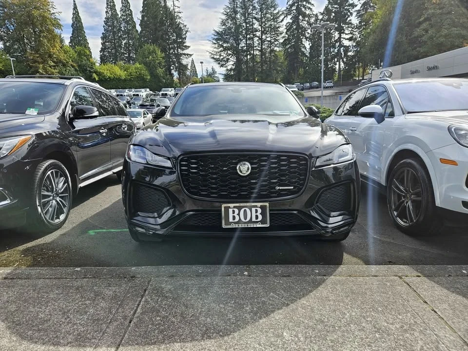 2025 Jaguar F-Pace - Image 7 of 12