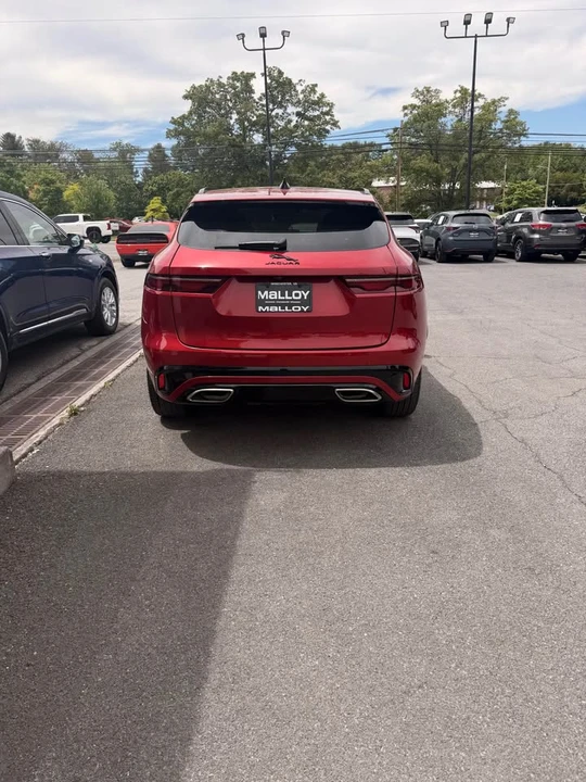 2025 Jaguar F-Pace - Image 3 of 7