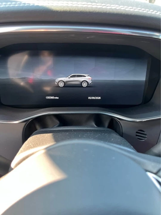2025 Jaguar F-Pace - Image 10 of 11