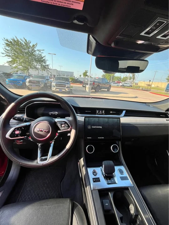 2025 Jaguar F-Pace - Image 9 of 11