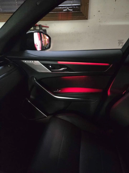 2025 Jaguar F-Pace SVR - Image 15 of 19