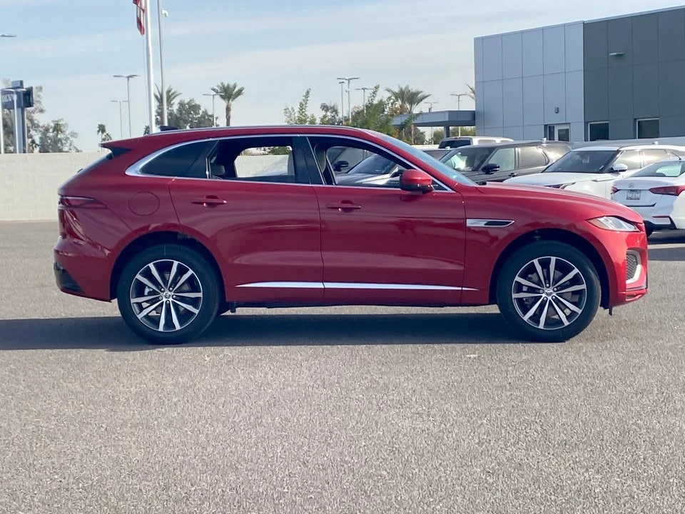 2025 Jaguar F-Pace - Image 8 of 12