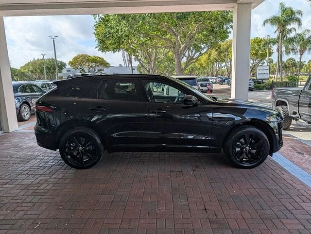 2025 Jaguar F-Pace - Image 8 of 19