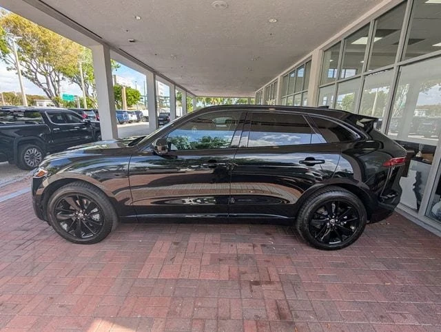 2025 Jaguar F-Pace - Image 4 of 19