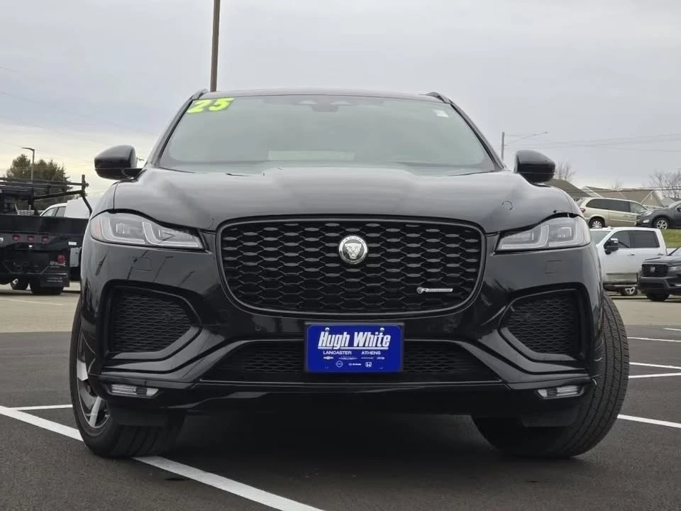 2025 Jaguar F-Pace - Image 2 of 12