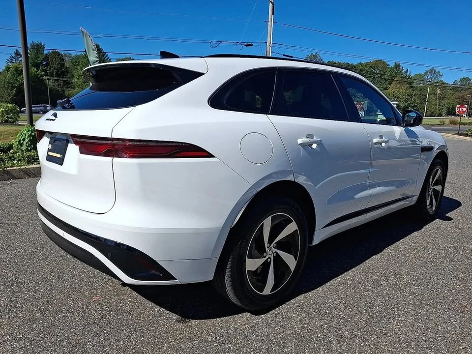 2025 Jaguar F-Pace - Image 4 of 12