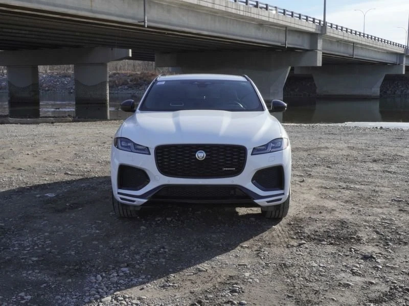 2025 Jaguar F-Pace - Image 2 of 20