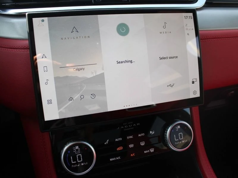 2025 Jaguar F-Pace - Image 12 of 18
