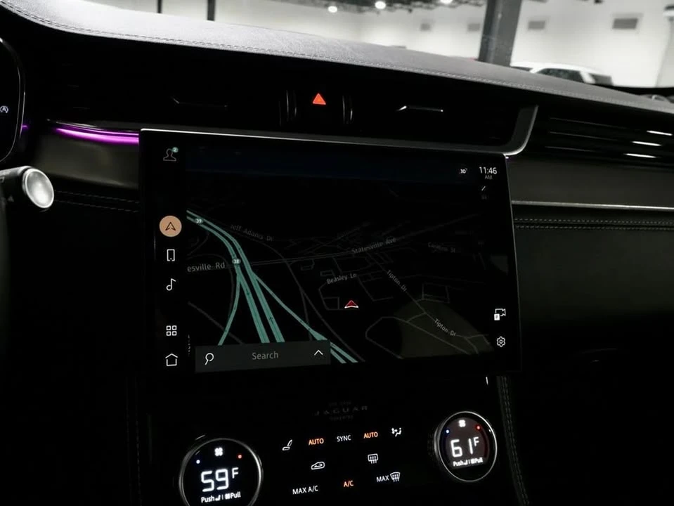 2025 Jaguar F-Pace - Image 4 of 20
