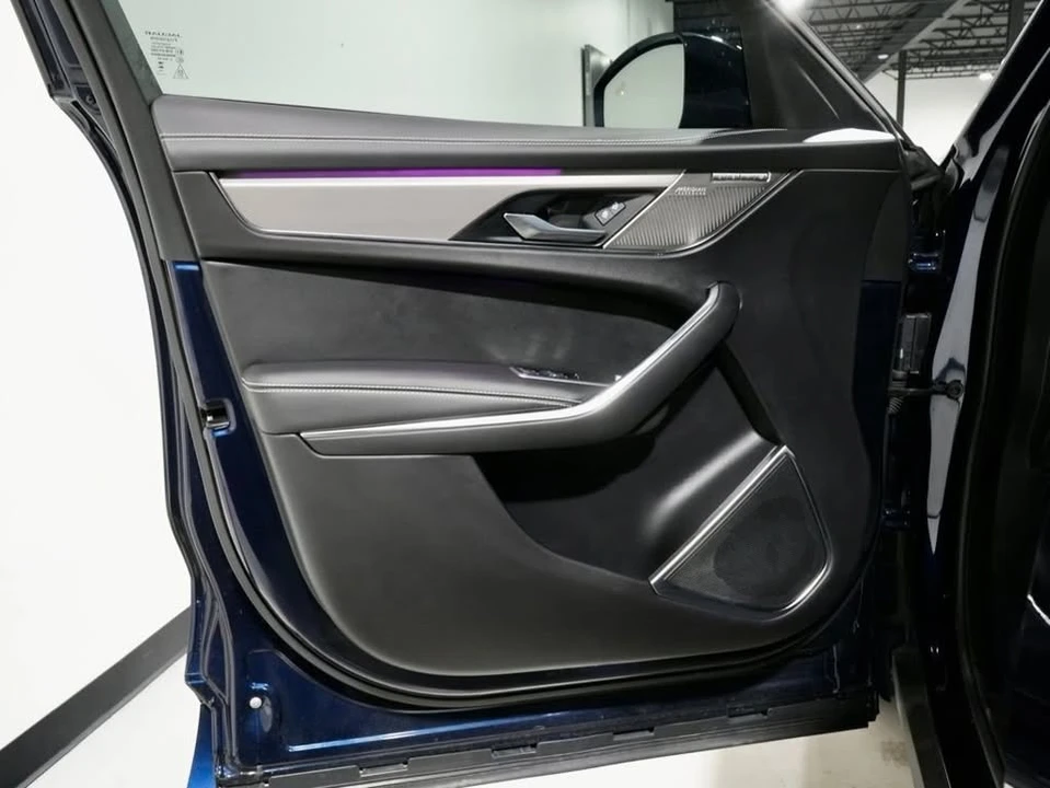 2025 Jaguar F-Pace - Image 14 of 20