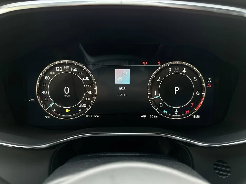 2025 Jaguar F-Pace - Image 12 of 18