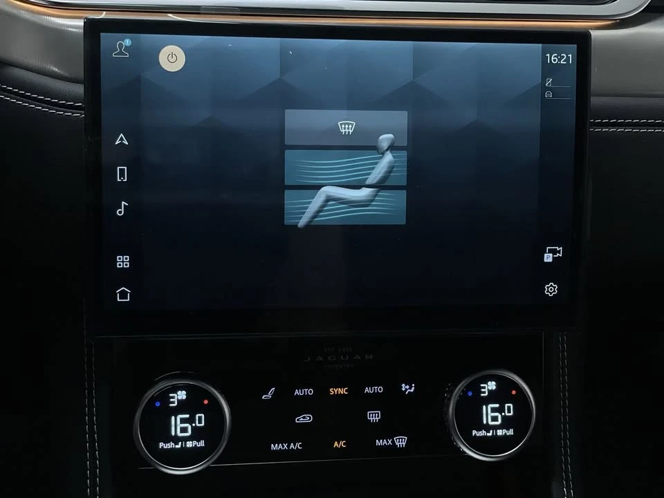 2025 Jaguar F-Pace - Image 18 of 20