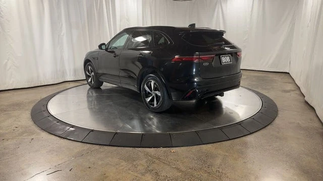 2025 Jaguar F-Pace - Image 3 of 19