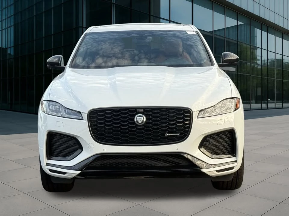 2025 Jaguar F-Pace - Image 8 of 19