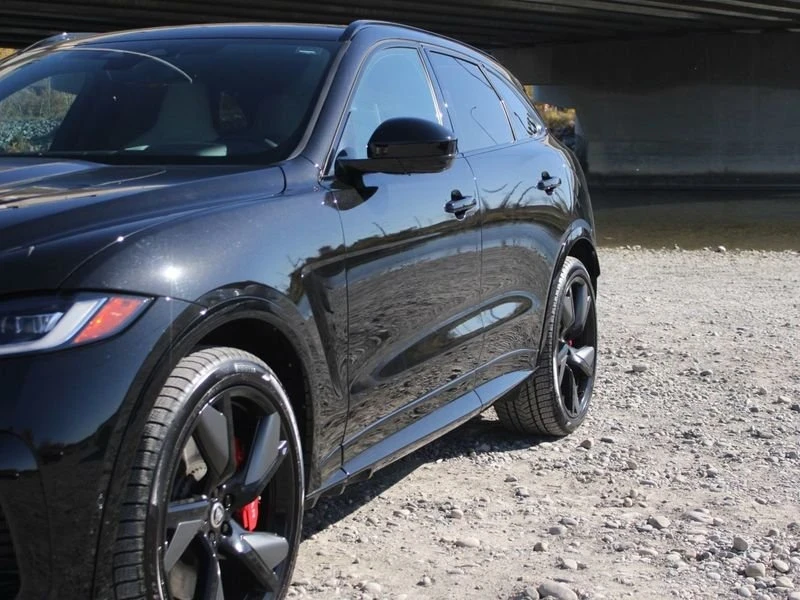 2025 Jaguar F-Pace SVR - Image 6 of 18