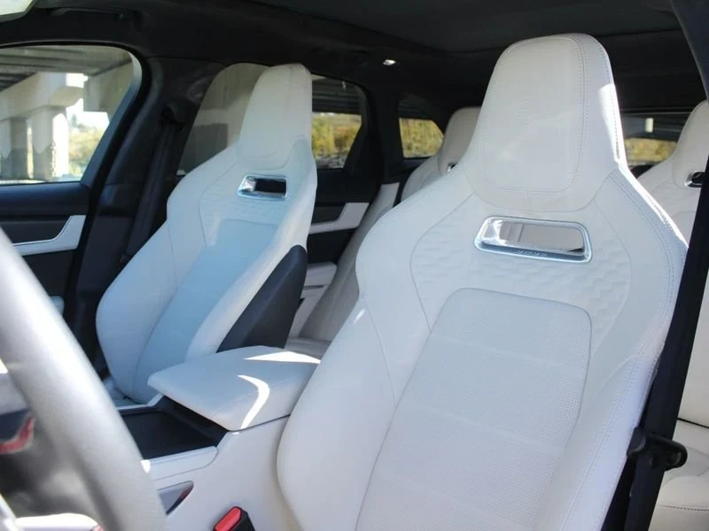 2025 Jaguar F-Pace SVR - Image 8 of 18