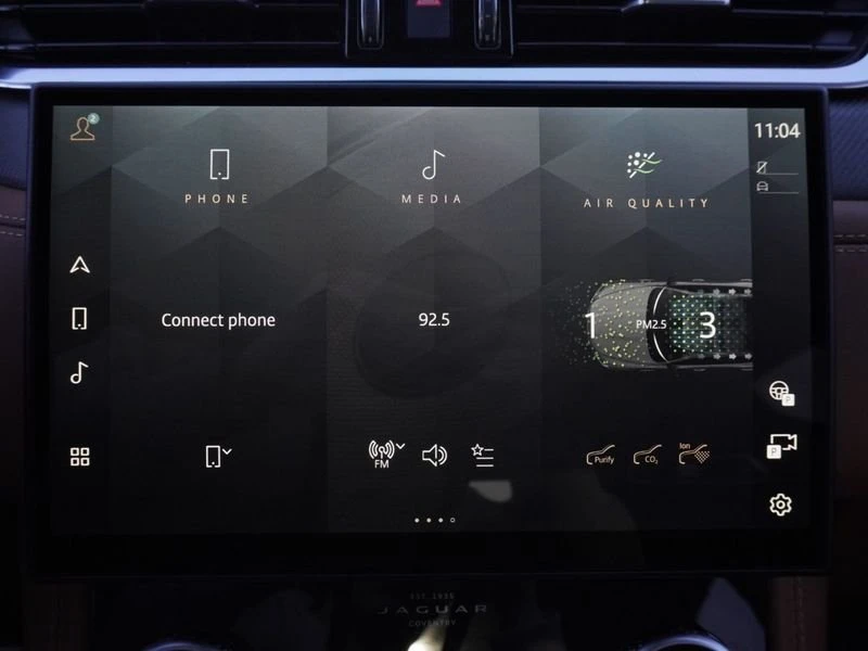 2025 Jaguar F-Pace SVR - Image 17 of 20