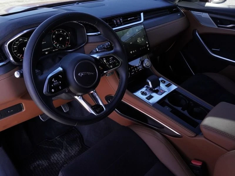 2025 Jaguar F-Pace SVR - Image 11 of 20
