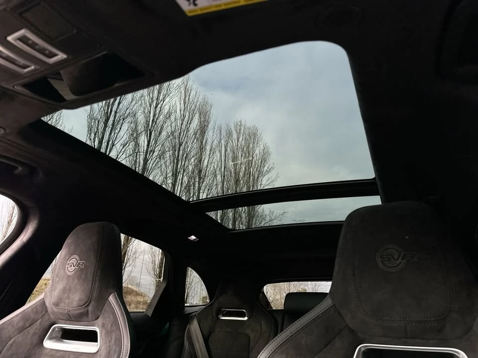 2025 Jaguar F-Pace SVR - Image 19 of 20