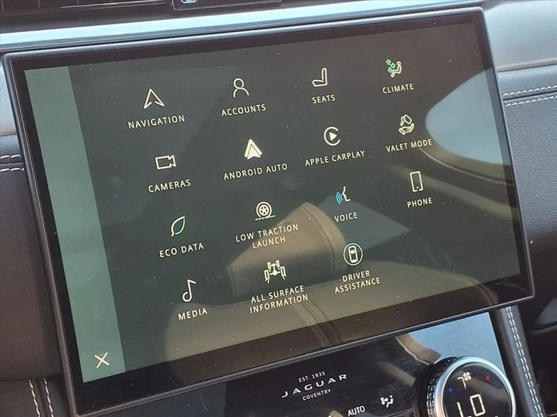 2025 Jaguar F-Pace - Image 9 of 13
