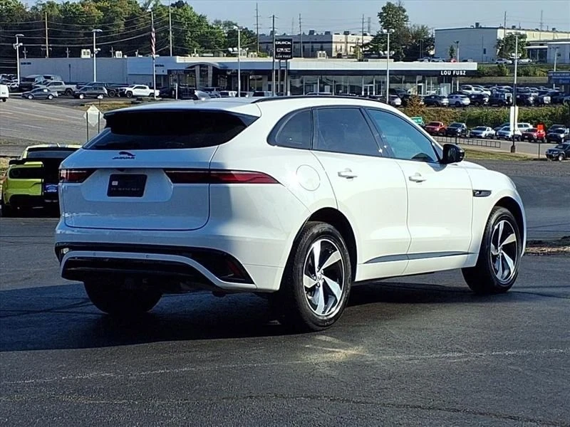 2025 Jaguar F-Pace - Image 3 of 13