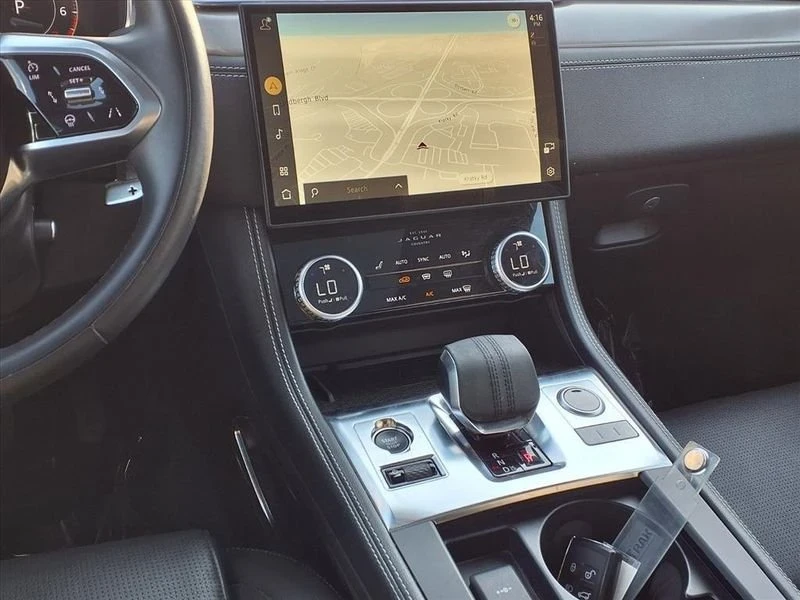 2025 Jaguar F-Pace - Image 6 of 13