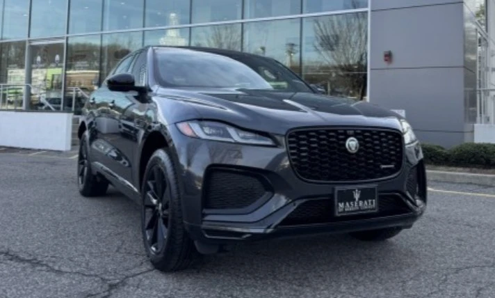 2025 Jaguar F-Pace - Image 2 of 11