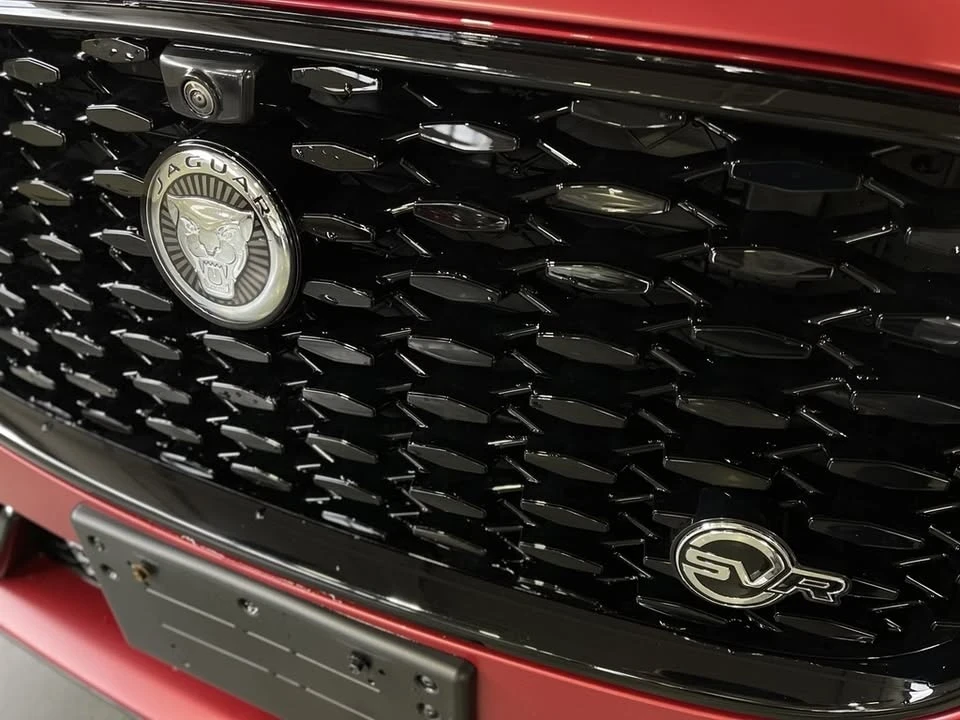 2025 Jaguar F-Pace SVR - Image 2 of 10