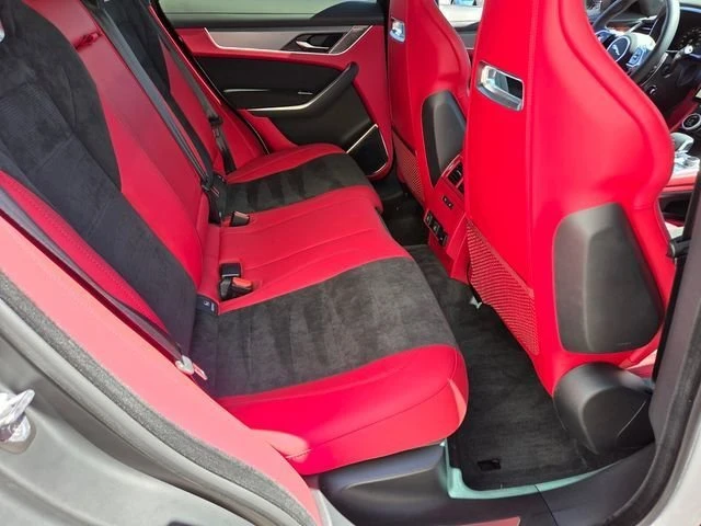 2025 Jaguar F-Pace SVR - Image 13 of 19