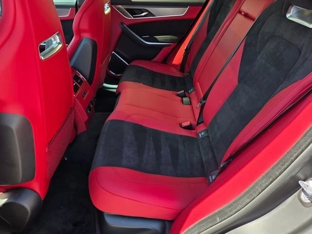 2025 Jaguar F-Pace SVR - Image 10 of 19