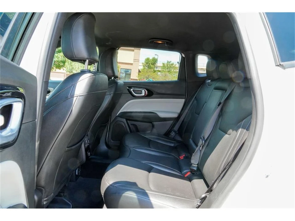 2025 Jeep Compass - Image 18 of 31
