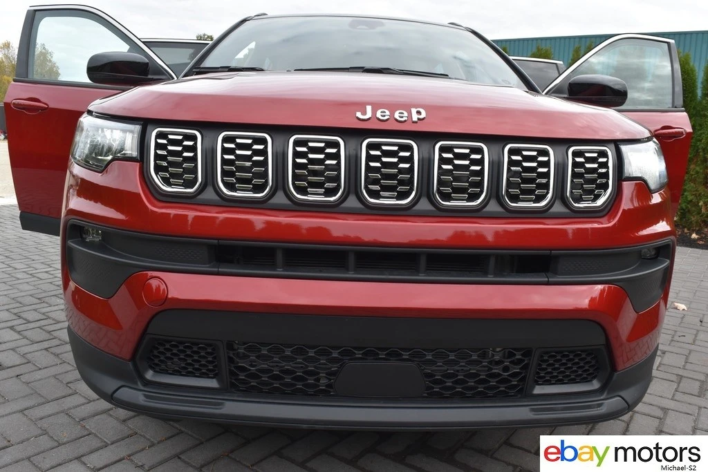 2025 Jeep Compass - Image 20 of 21
